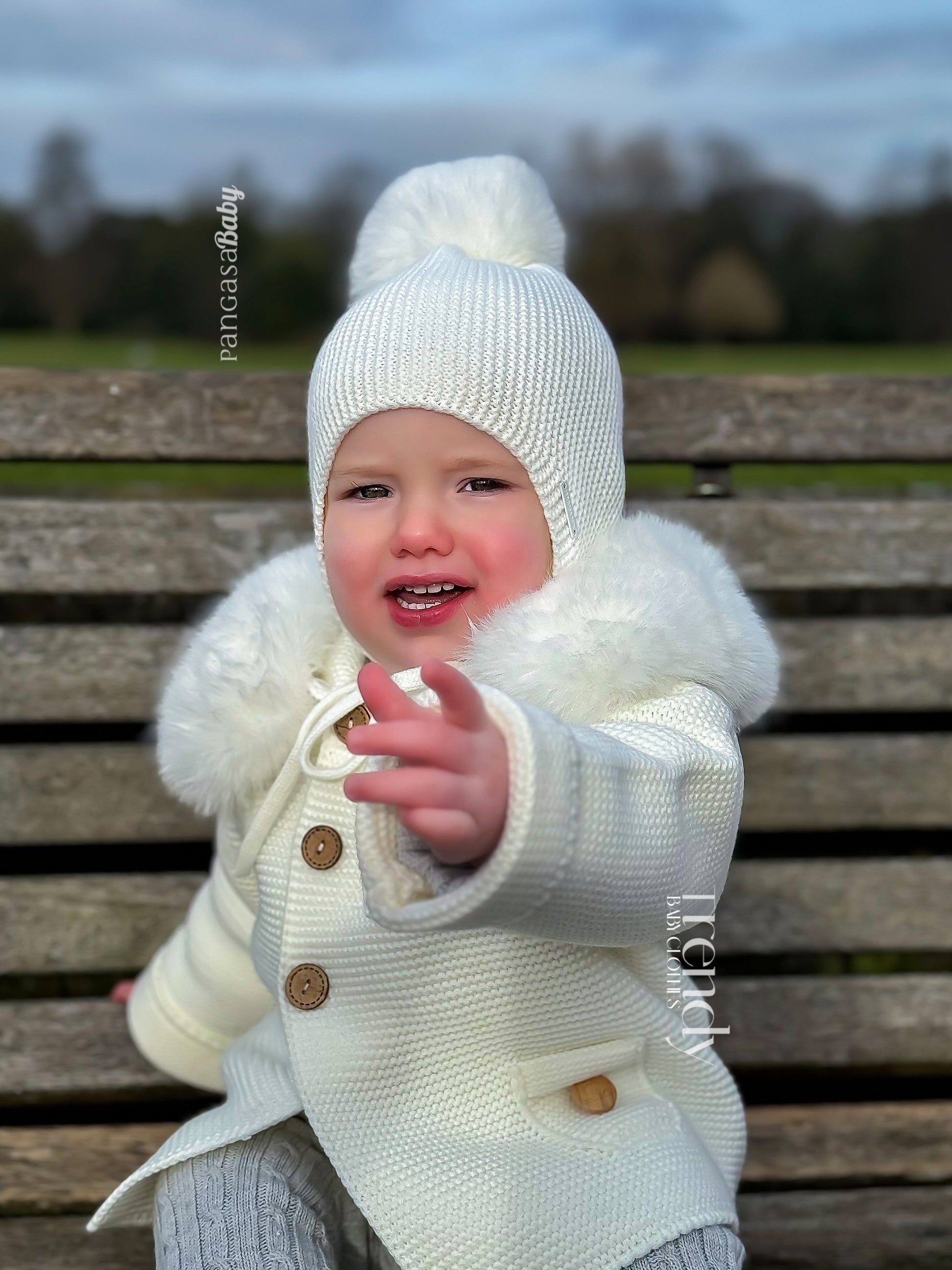 Trenka Luxury Pelo Marfil Pangasa Baby 🤍 Abrigo elegante y suave para bebé Talla meses Pelo Sintético