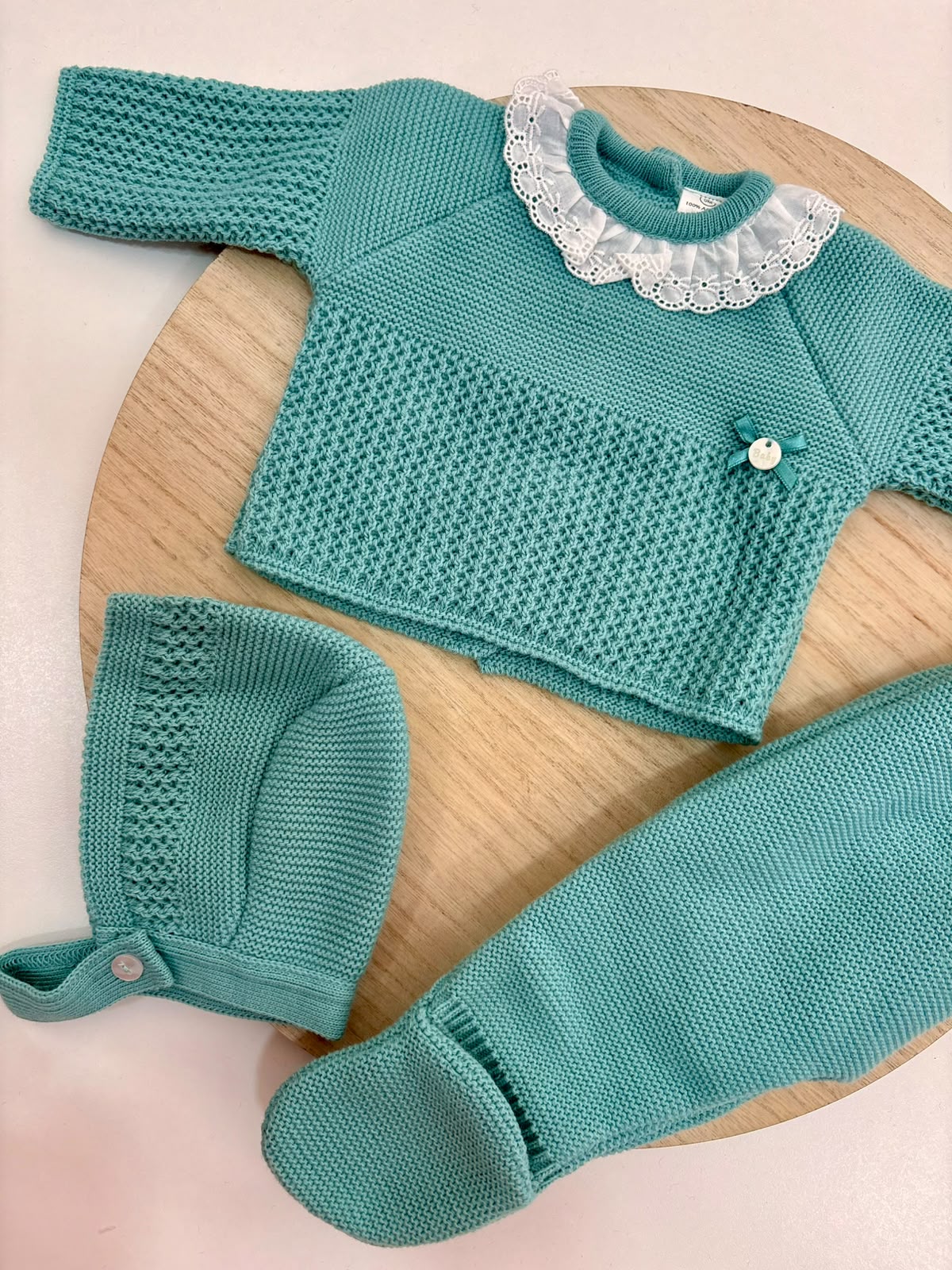 Conjunto de Primera Puesta para Bebé Verde Mint con Puntilla, Polaina y Capota | Siju Moda Infantil