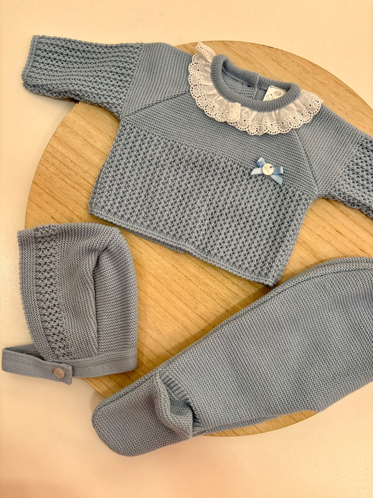 Conjunto de Primera Puesta para Bebé Azulón con Puntilla, Polaina y Capota | Siju Moda Infantil