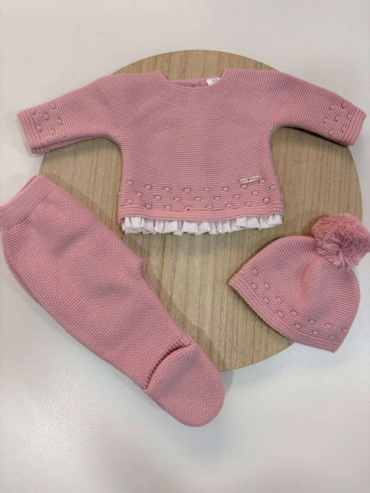 Conjunto de Primera Puesta Puntilla Rosa Empolvado para Bebé | 00 a 6 Meses