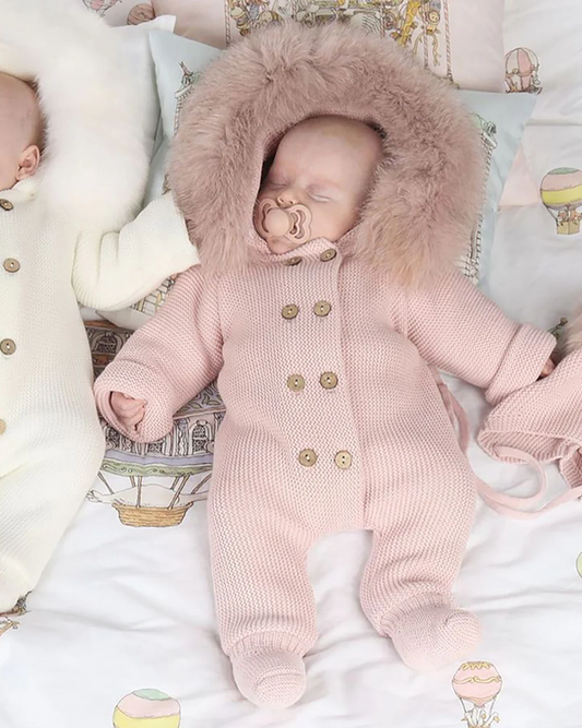 Buzo con pie doble Rosa Empolvado Pangasa Baby 🌸 0-6M | Capucha con pelito desmontable