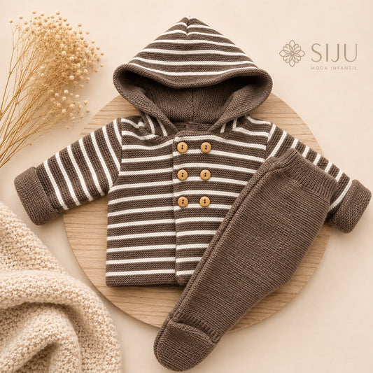 Conjunto de Punto Rayas San Francisco Chocolate para Bebé con Capucha y Polaina | Siju Moda Infantil