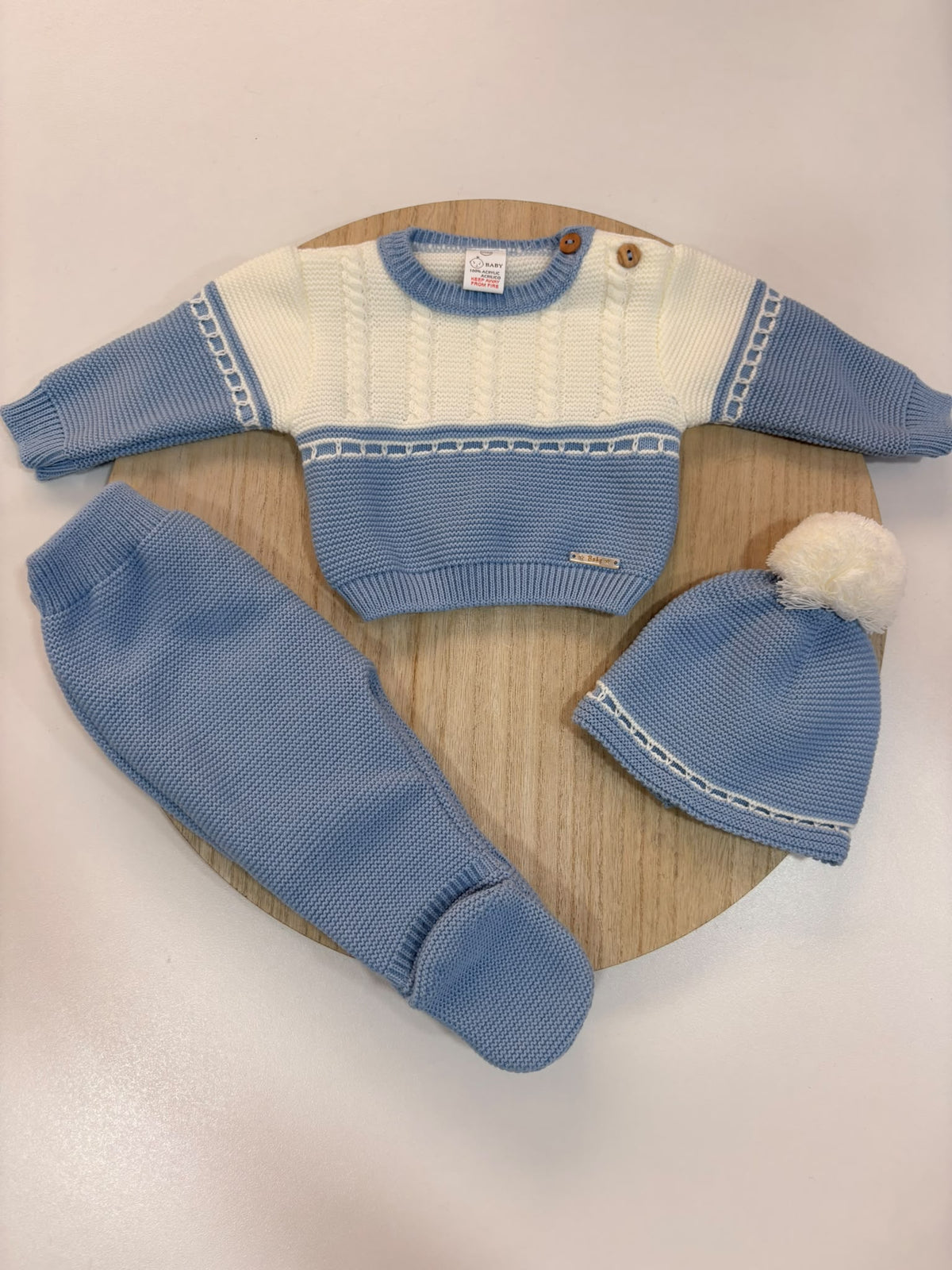 Conjunto de Primera Puesta Bicolor Azulón y Marfil para Bebé | 00 a 6 Meses