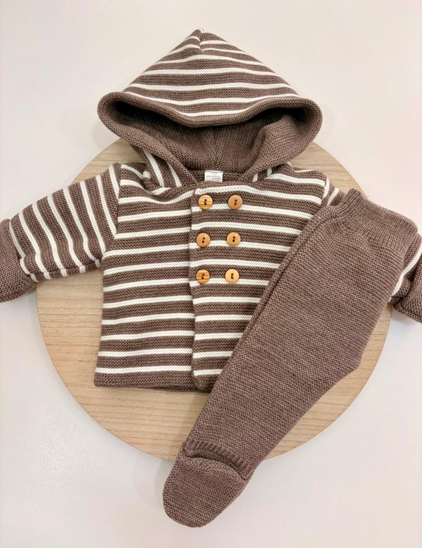Conjunto de Punto Rayas San Francisco Chocolate para Bebé con Capucha y Polaina | Siju Moda Infantil
