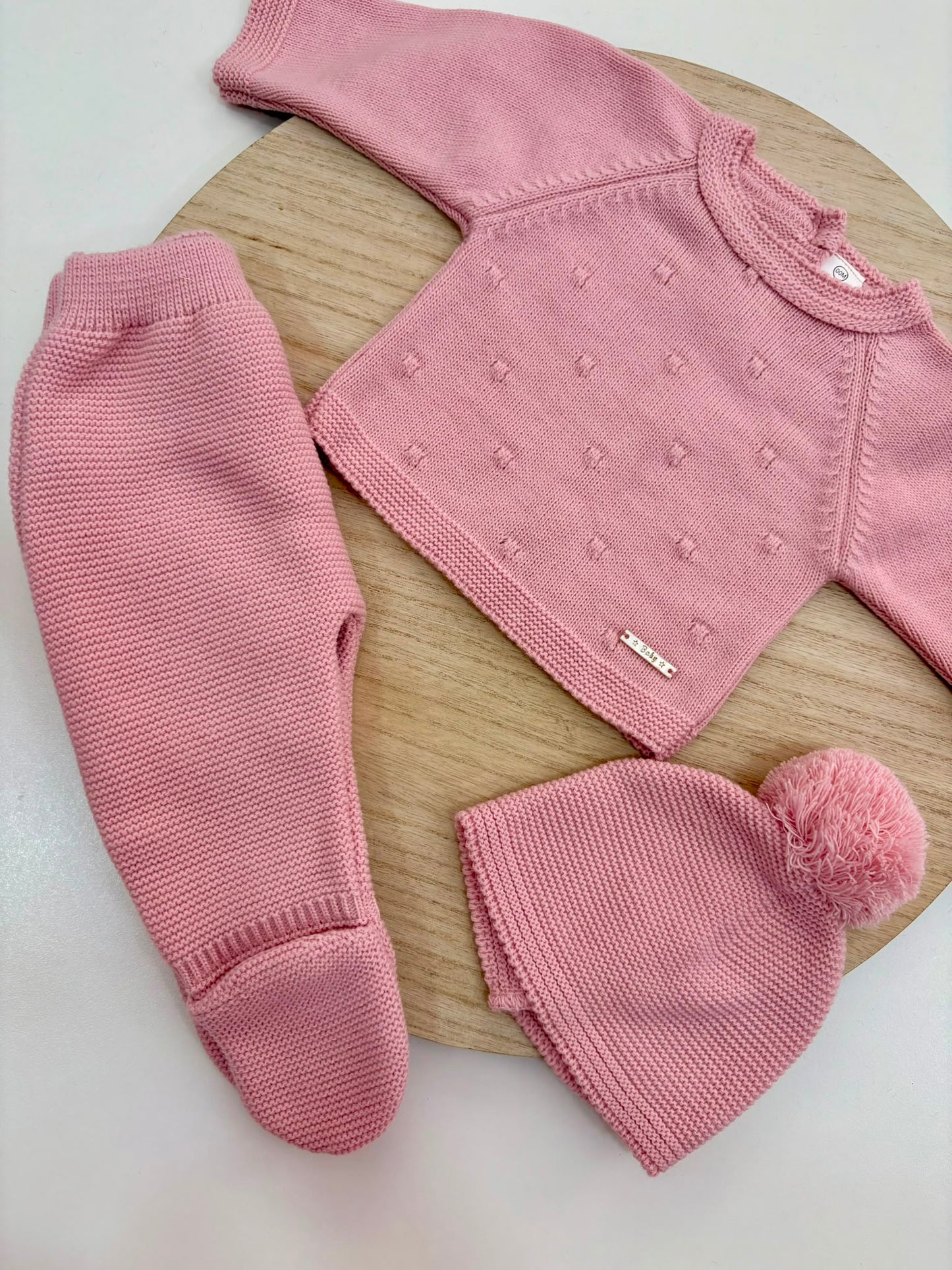 Conjunto de Primera Puesta Rosa Empolvado para Bebé con Gorro y Polaina | Siju Moda Infantil