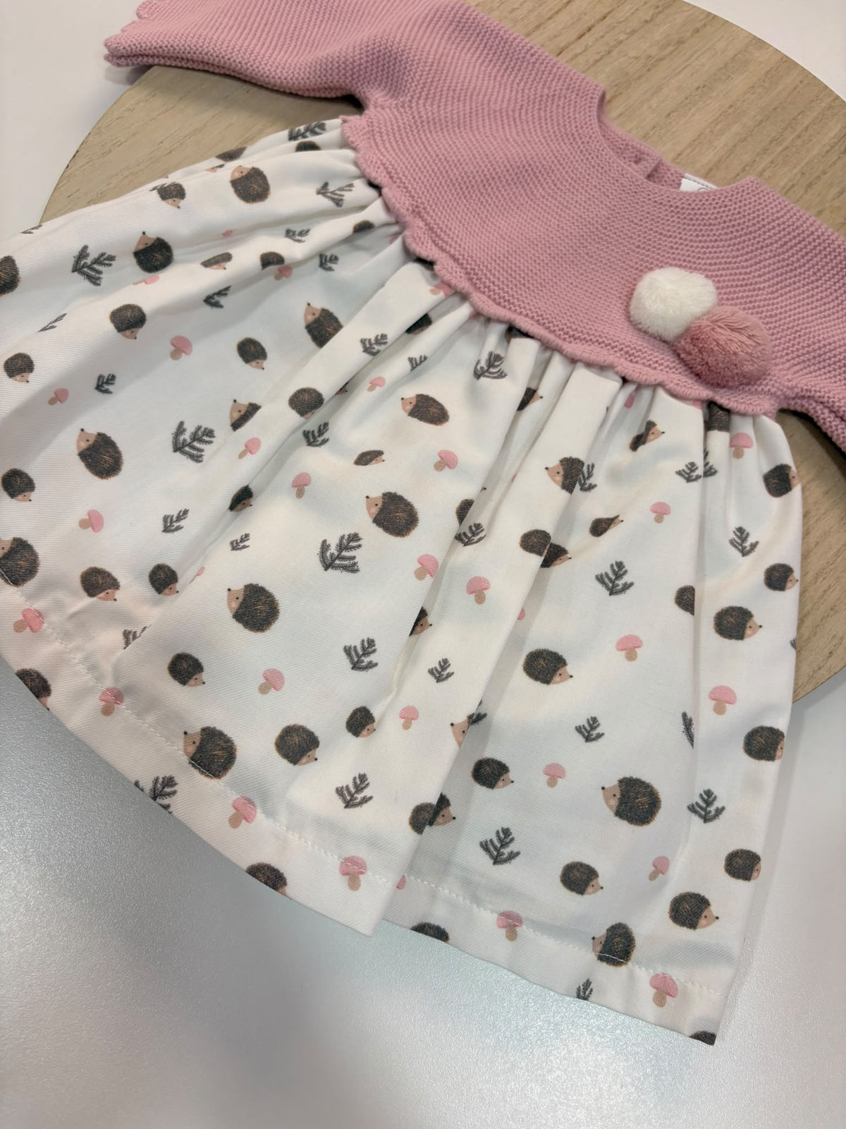 Vestido de Bebé Rosa Empolvado con Punto y Estampado de Erizos | 1 a 24 Meses