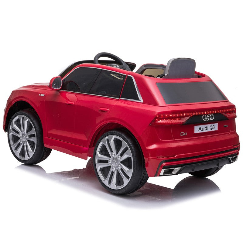 AUDI Q8 ROJO